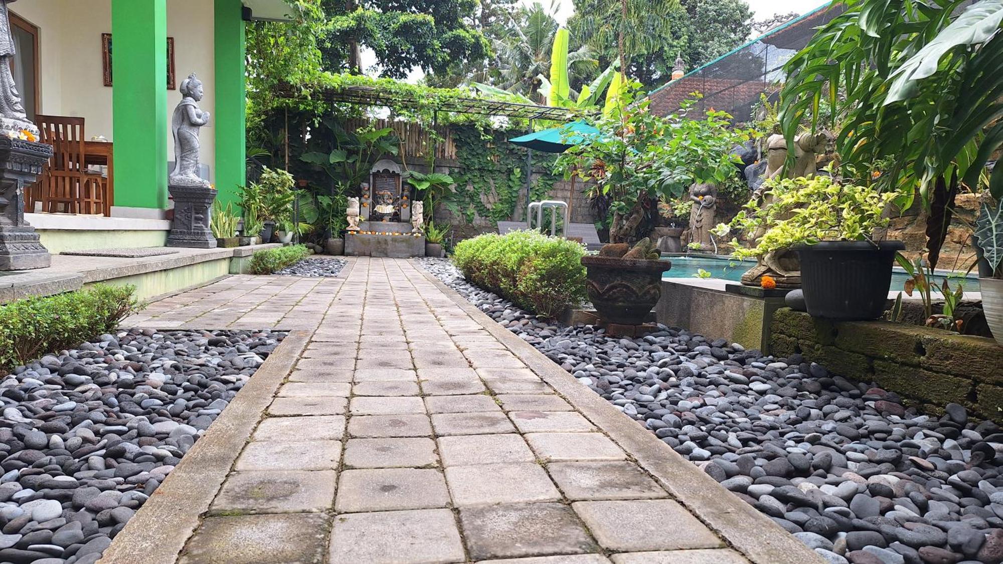 Sari Mimpi Kutuh Villa *